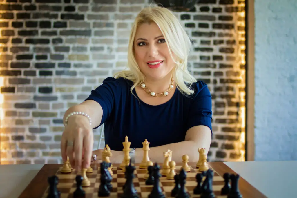 Chess Daily News by Susan Polgar - Polgar Judit, Hou Yifan, and Koneru  Humpy lead 2013 FIDE Women's Rating List
