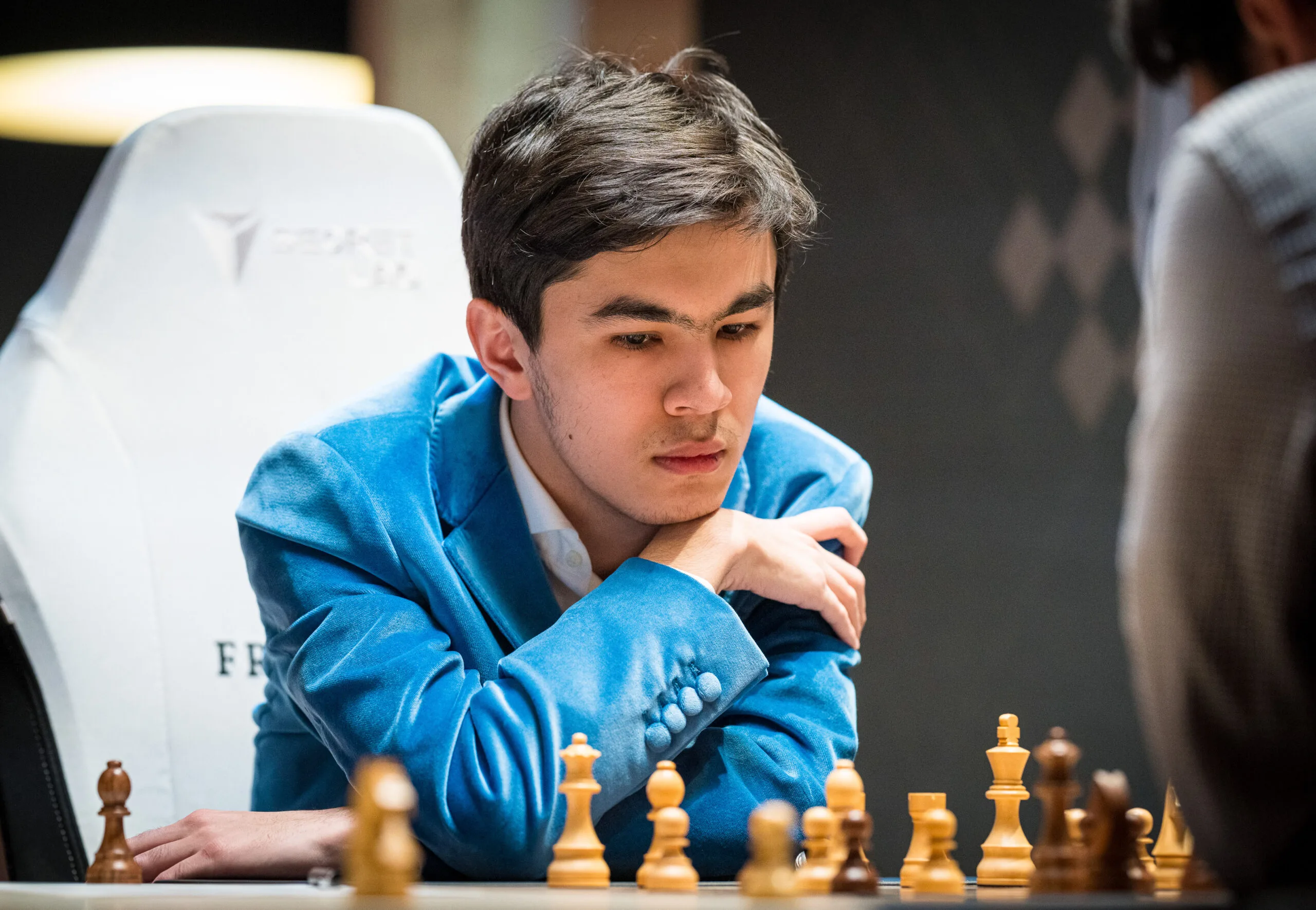 What is Javokhir Sindarov's IQ?